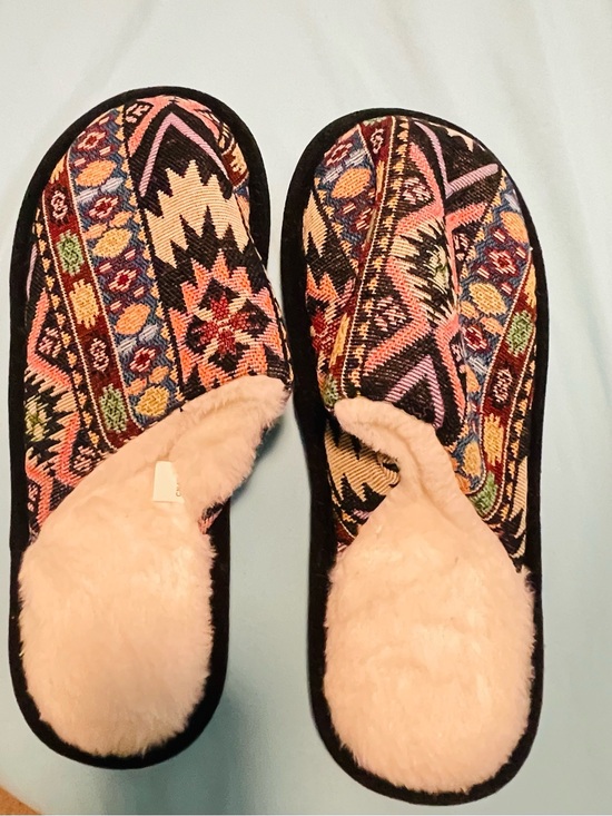 Shoes - Women's Multicolor Patterned Slip-On Slippers with White Plush Lining
